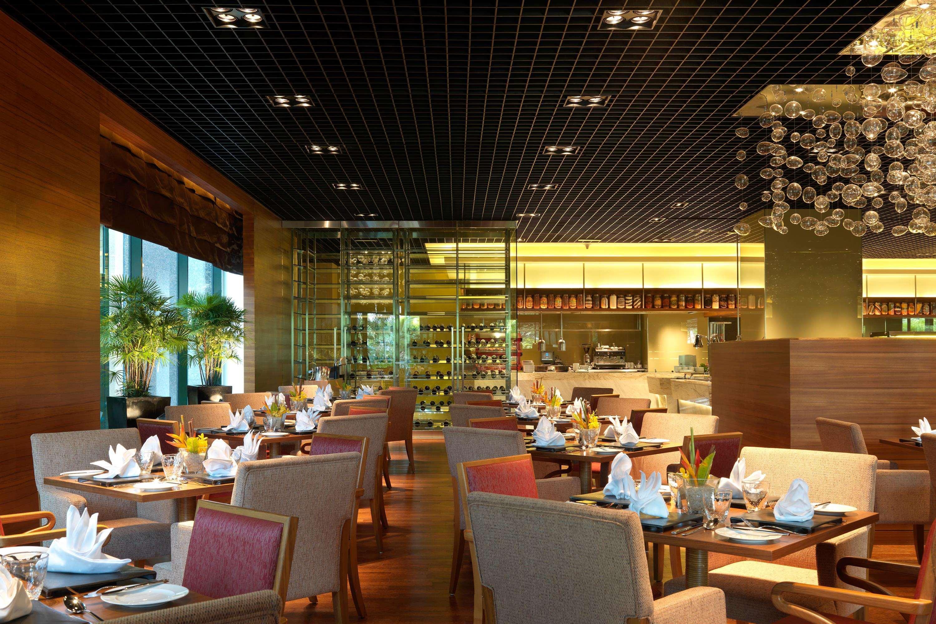 One World Hotel Петалинг Джая Екстериор снимка The restaurant