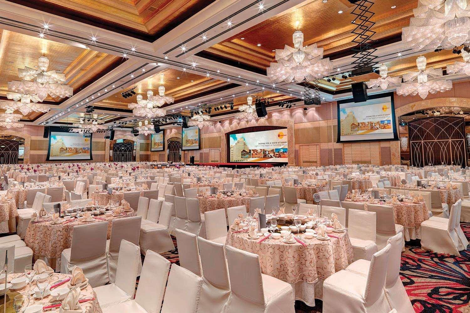One World Hotel Петалинг Джая Екстериор снимка The Grand Ballroom