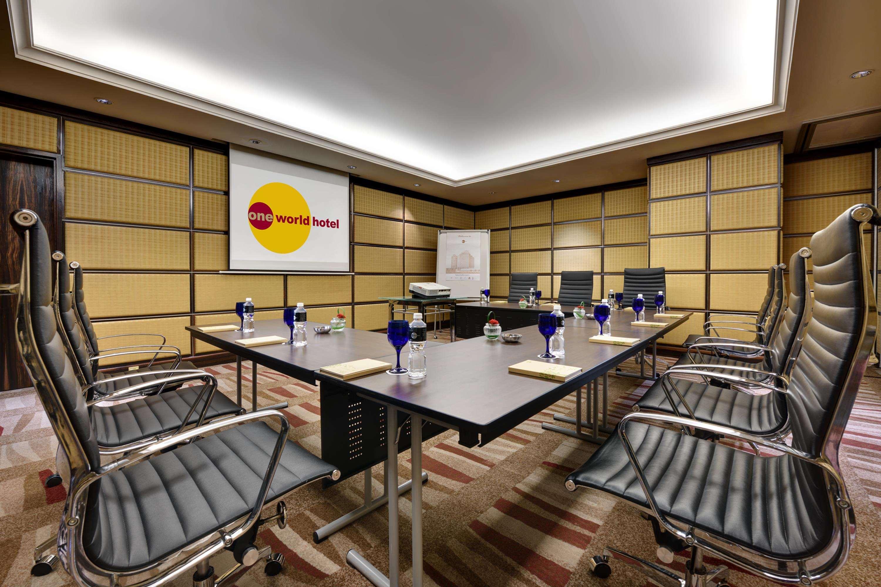 One World Hotel Петалинг Джая Екстериор снимка Meeting room